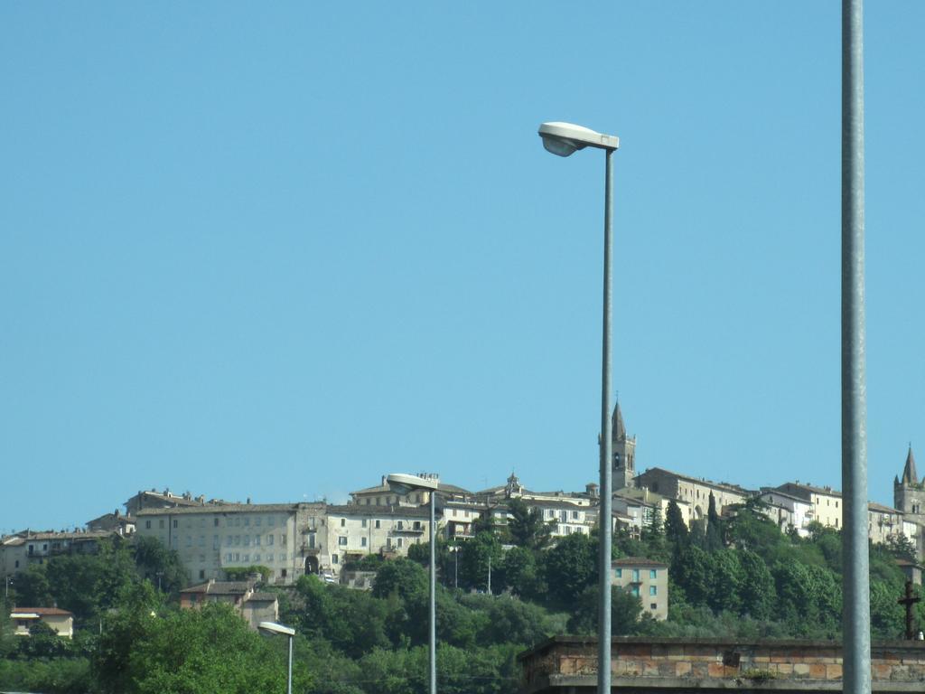 Valle Degli Ulivi Appartamento Terni Exterior photo